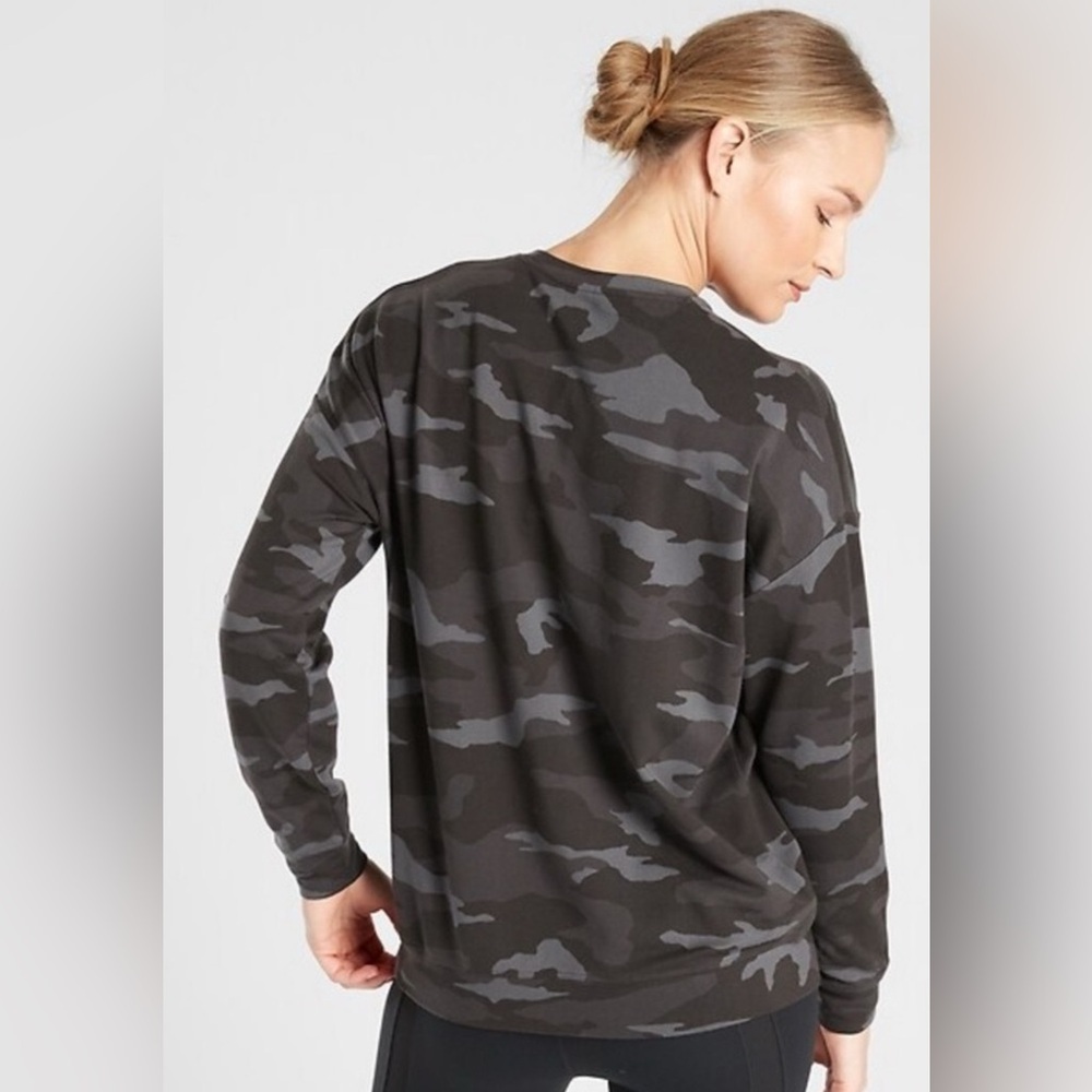Athleta Studio To Street Black Camo Crew Neck Sweatshirt Size S EUC - Picture 2 of 11